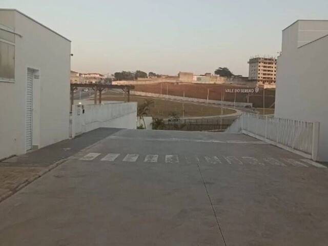 Sobrado para Venda em Sorocaba - 4