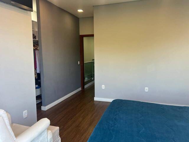 Sobrado para Venda em Sorocaba - 2