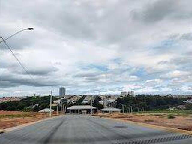 Terreno para Venda em Sorocaba - 3