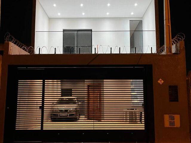 Sobrado para Venda em Sorocaba - 3