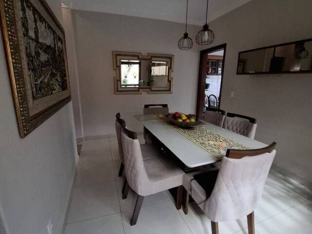 Sobrado para Venda em Sorocaba - 2