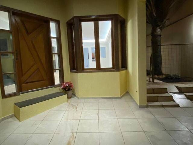 Sobrado para Venda em Sorocaba - 2