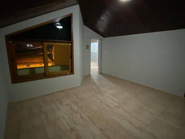 Sobrado para Venda em Sorocaba - 4