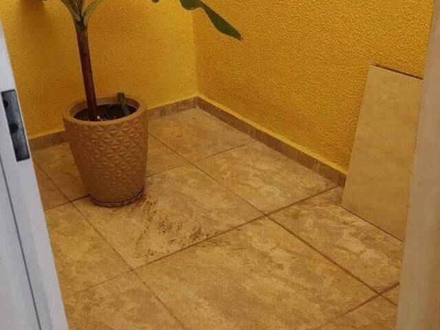 Sobrado para Venda em Sorocaba - 2