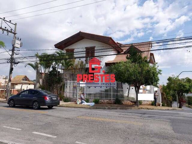 Sobrado para Venda em Sorocaba - 2