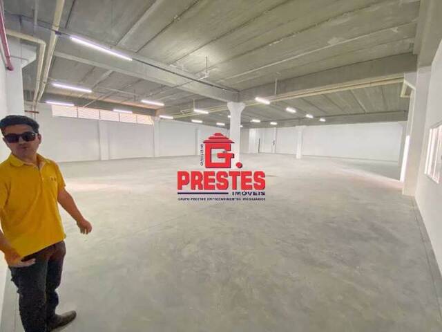 Salão Comercial para Locação em Sorocaba - 2