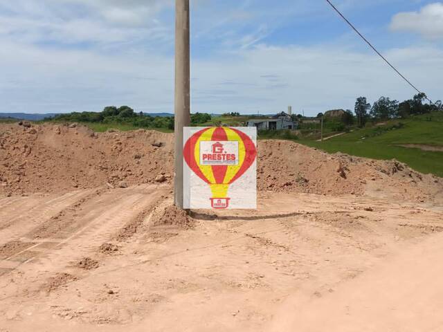 Venda em Aparecidinha - Sorocaba