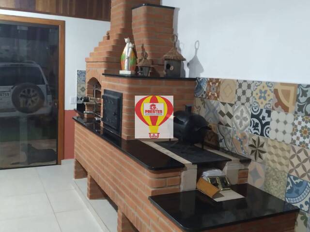 Casa para Venda em Ibiúna - 3