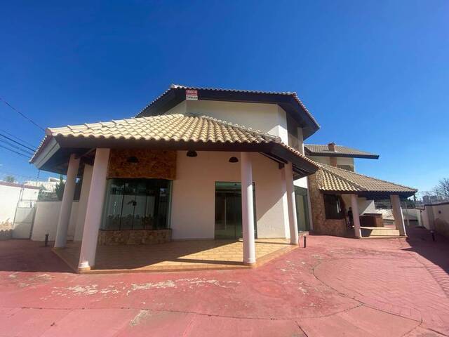 Sobrado para Venda em Sorocaba - 2