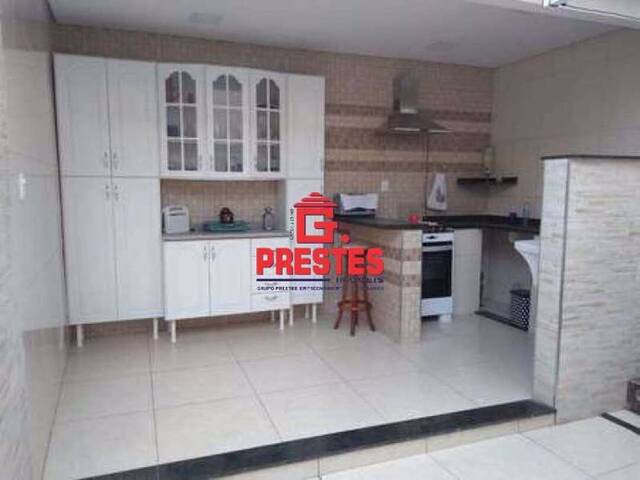 Casa para Venda em Votorantim - 2