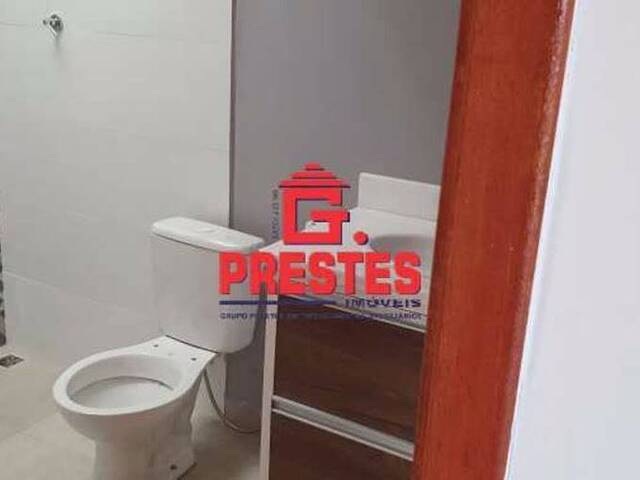 Casa para Venda em Salto de Pirapora - 2