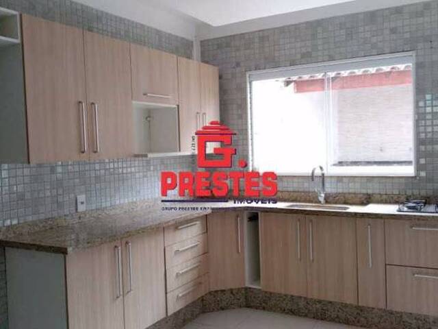 Casa para Venda em Sorocaba - 2