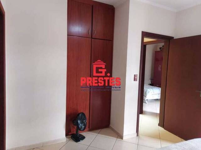 Casa para Venda em Sorocaba - 2