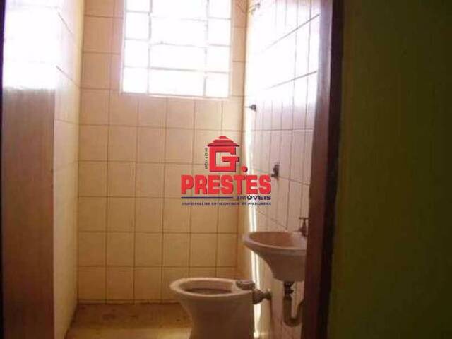 Salão Comercial para Venda em Sorocaba - 2