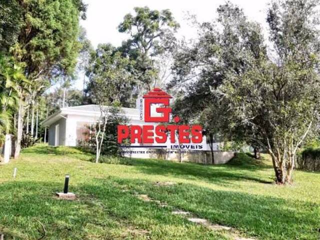 Casa para Venda em Mairinque - 2