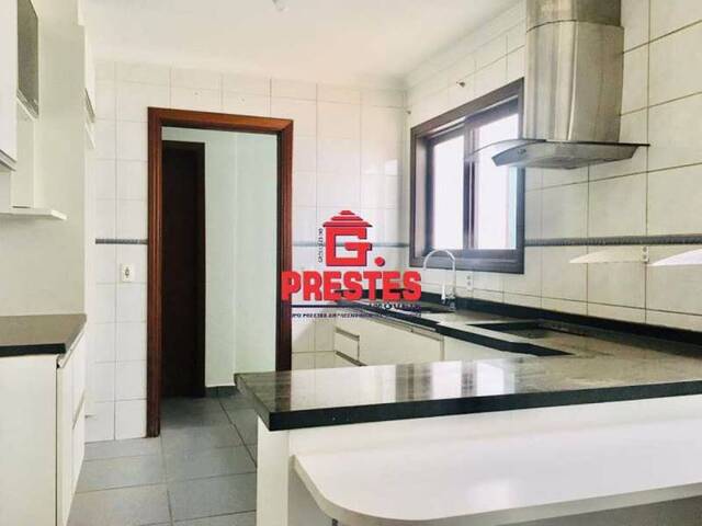 Casa para Venda em Sorocaba - 2