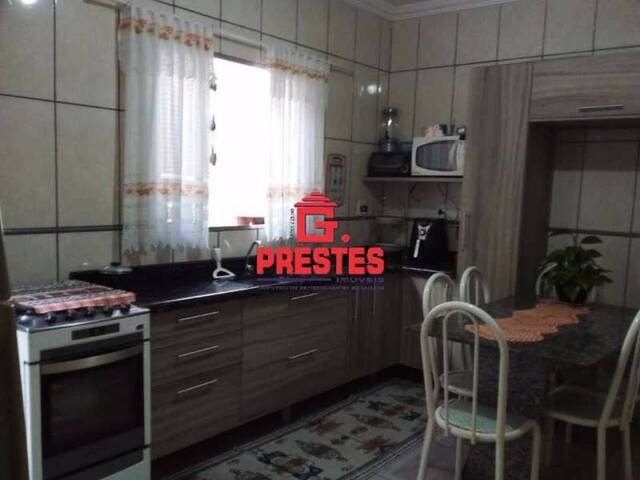 Casa para Venda em Sorocaba - 2