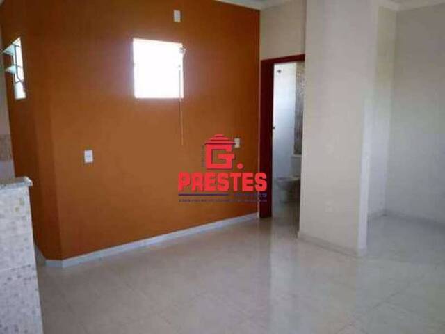 Kitnet para Venda em Votorantim - 4