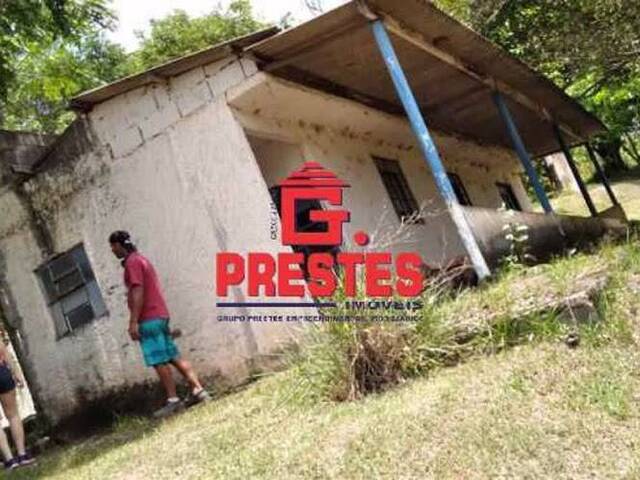 Casa para Venda em Mairinque - 2