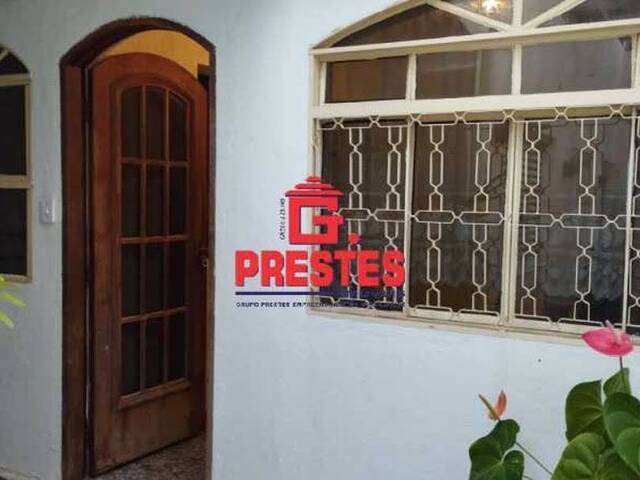Sobrado para Venda em Sorocaba - 2