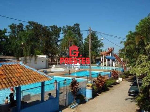 Casa para Venda em Mairinque - 2