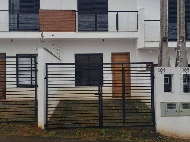 Sobrado para Venda em Sorocaba - 2