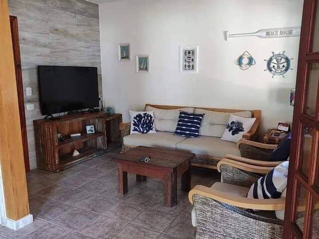 Sobrado para Venda em Caraguatatuba - 2