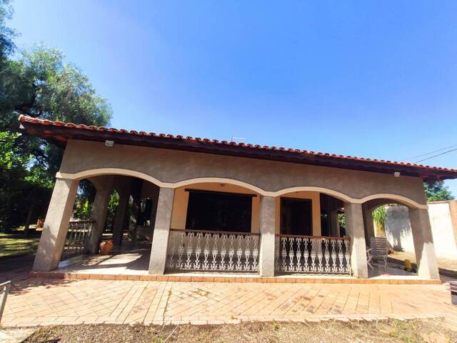 Casa para Venda em Araçoiaba da Serra - 2