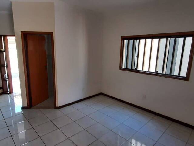 Sobrado para Venda em Sorocaba - 5