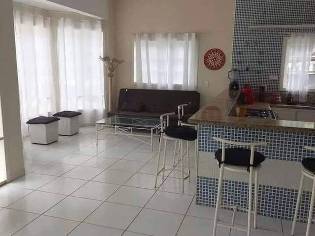 Sobrado para Venda em São Sebastião - 4