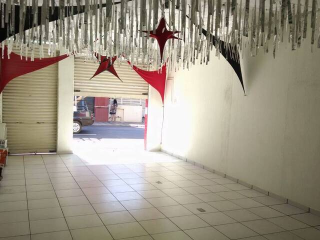Salão Comercial para Venda em Sorocaba - 2