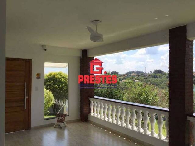 Casa para Venda em Mairinque - 2