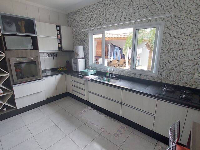 Sobrado para Venda em Sorocaba - 2