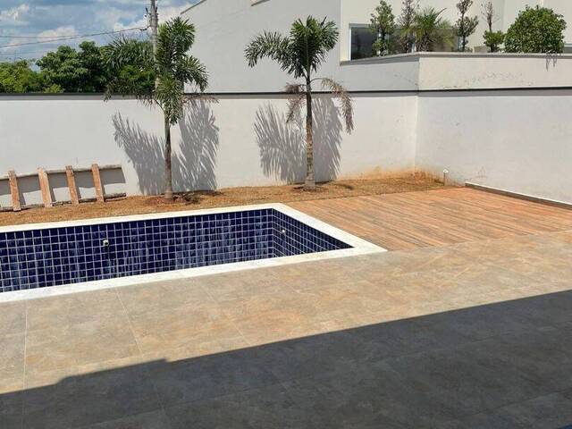 Sobrado para Venda em Porto Feliz - 4