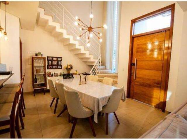 Sobrado para Venda em Sorocaba - 2