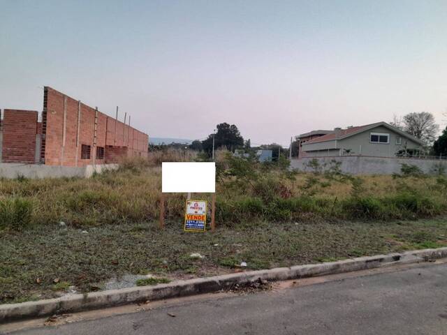 Venda em Jd Santa Cruz - Araçoiaba da Serra