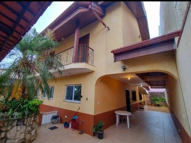 Sobrado para Venda em Sorocaba - 3