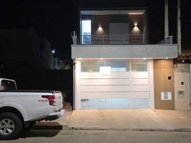 Sobrado para Venda em Sorocaba - 2