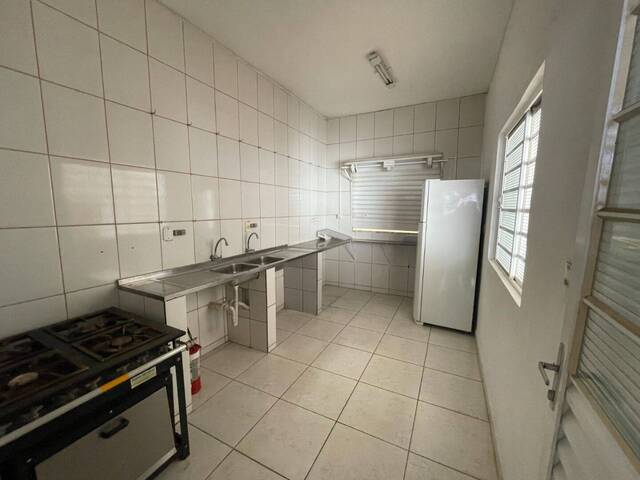 Salão Comercial para Locação em Votorantim - 4