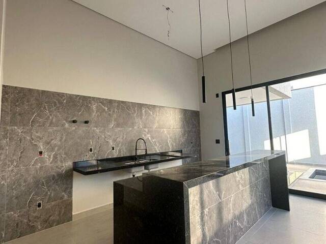 Sobrado para Venda em Votorantim - 2