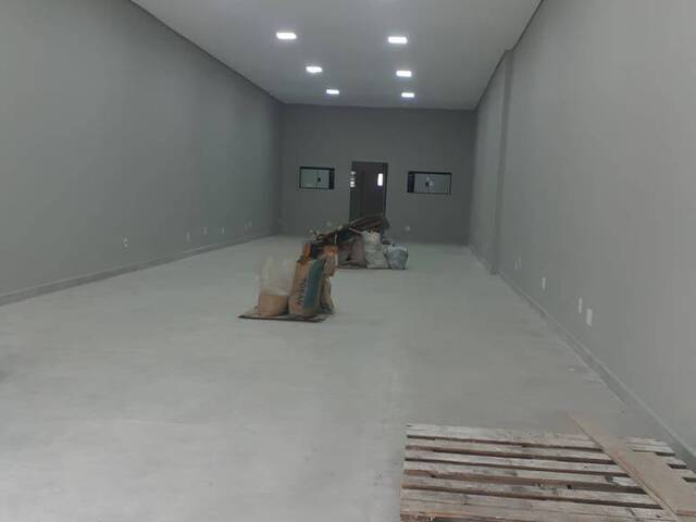 Salão Comercial para Locação em Araçoiaba da Serra - 2