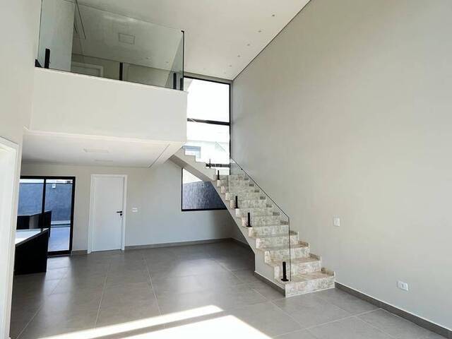 Sobrado para Venda em Sorocaba - 4