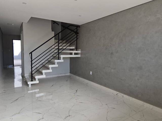 Sobrado para Venda em Sorocaba - 3