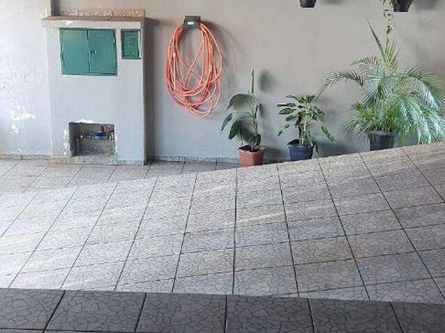 Sobrado para Venda em Sorocaba - 3