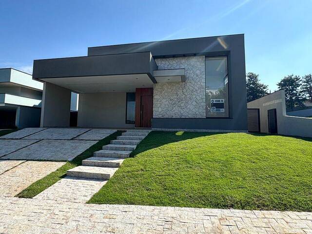 Sobrado para Venda em Porto Feliz - 2