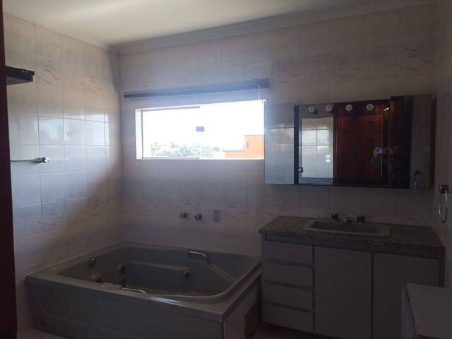 Sobrado para Venda em Sorocaba - 4