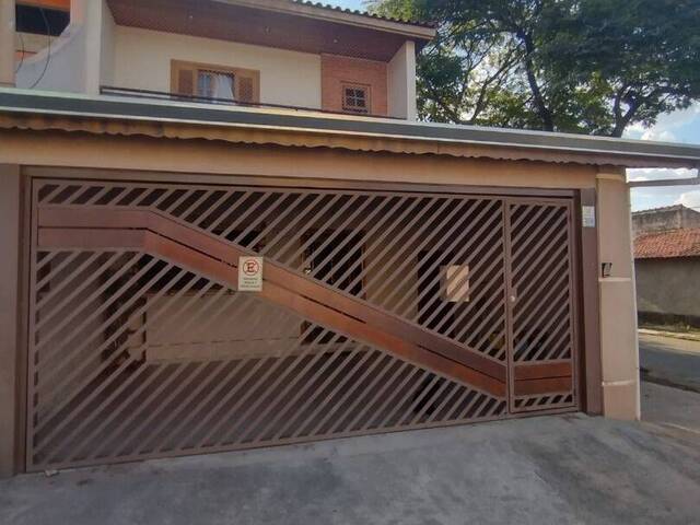 Sobrado para Venda em Sorocaba - 2