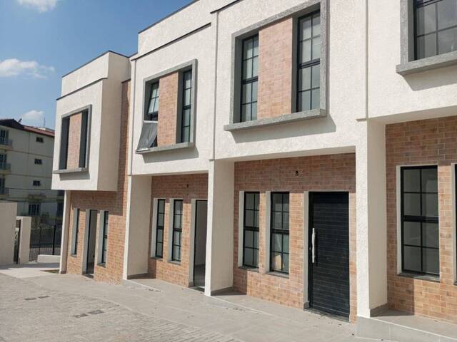 Sobrado para Venda em Sorocaba - 3